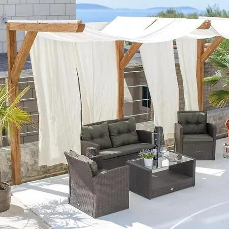 Apartman Seaside With A Swimming Pool Rastici, Ciovo - 11092 *