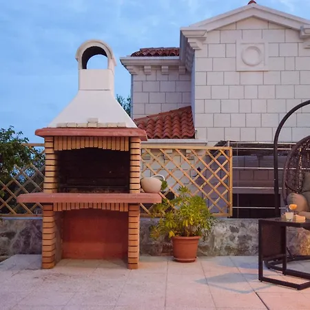 Seaside With A Swimming Pool Rastici, Ciovo - 11092 트로기르