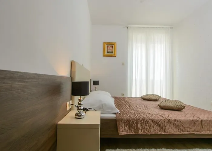 Seaside With A Swimming Pool Rastici, Ciovo - 11092 公寓 *
