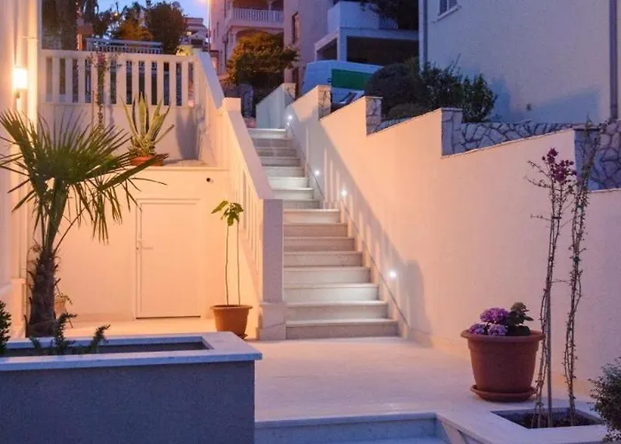 Seaside With A Swimming Pool Rastici, Ciovo - 11092 公寓 特罗吉尔