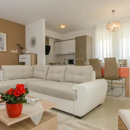 Apartament Seaside With A Swimming Pool Rastici, Ciovo - 11092