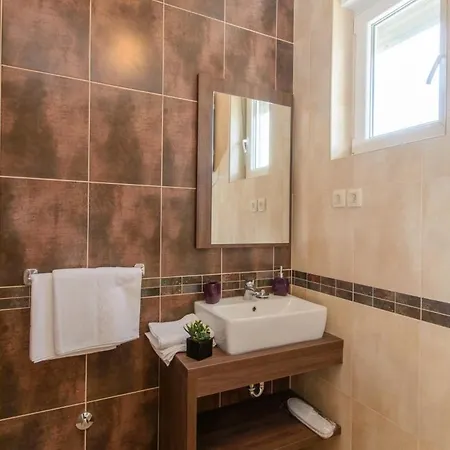 Seaside With A Swimming Pool Rastici, Ciovo - 11092 Apartman